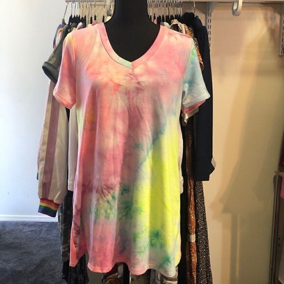 ⭐️ 3 for $30 Tie dye Tee/Tunic - Picture 1 of 7